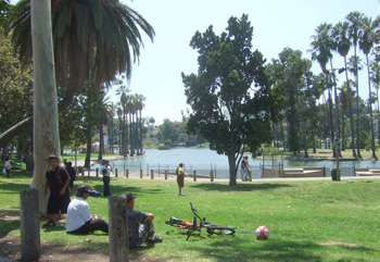 A swap meet-free Echo Park Lake today.