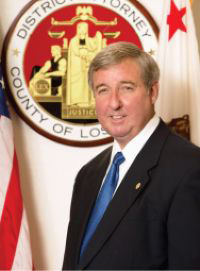  Los Angeles County District Attorney Steve Cooley