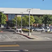 17-year-old girl possibly targeted by human trafficker at San Fernando Valley mall